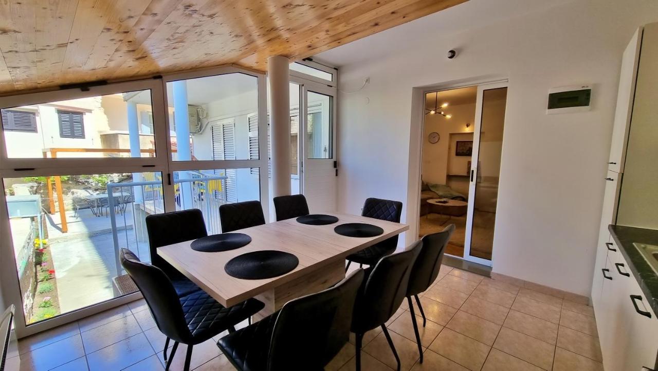 Apartment Hana Omiš Екстериор снимка