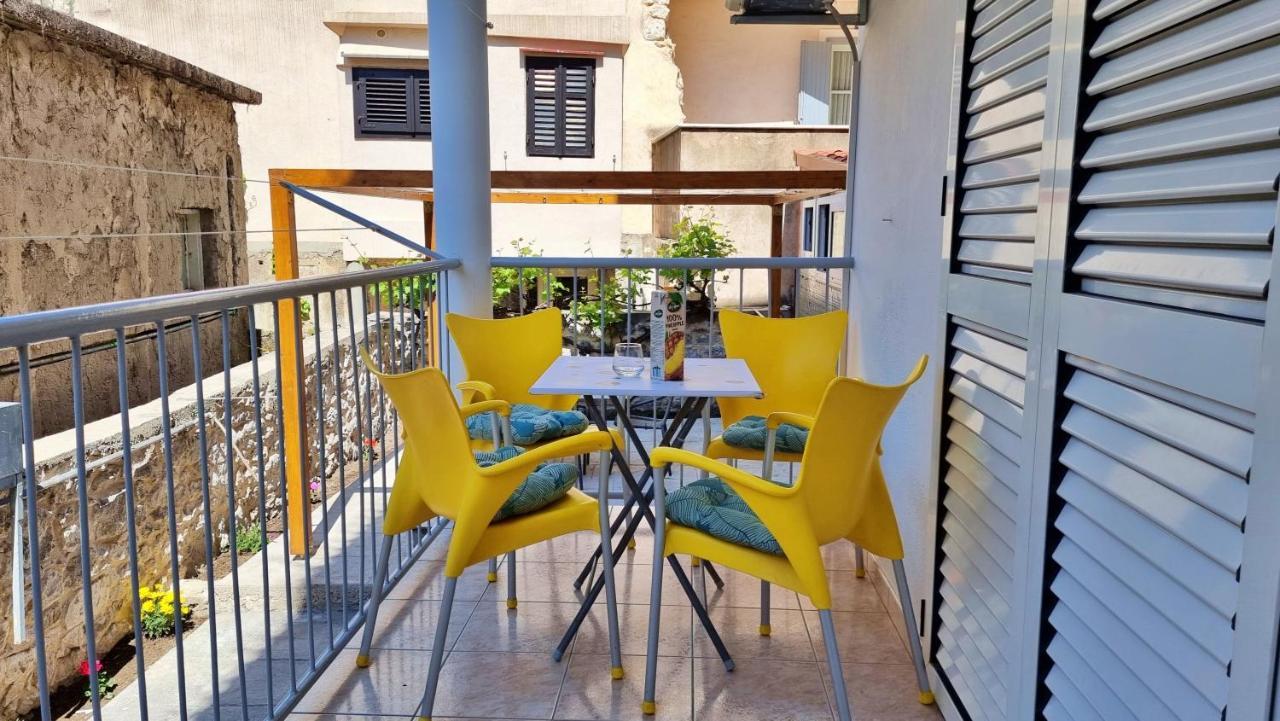 Apartment Hana Omiš Екстериор снимка