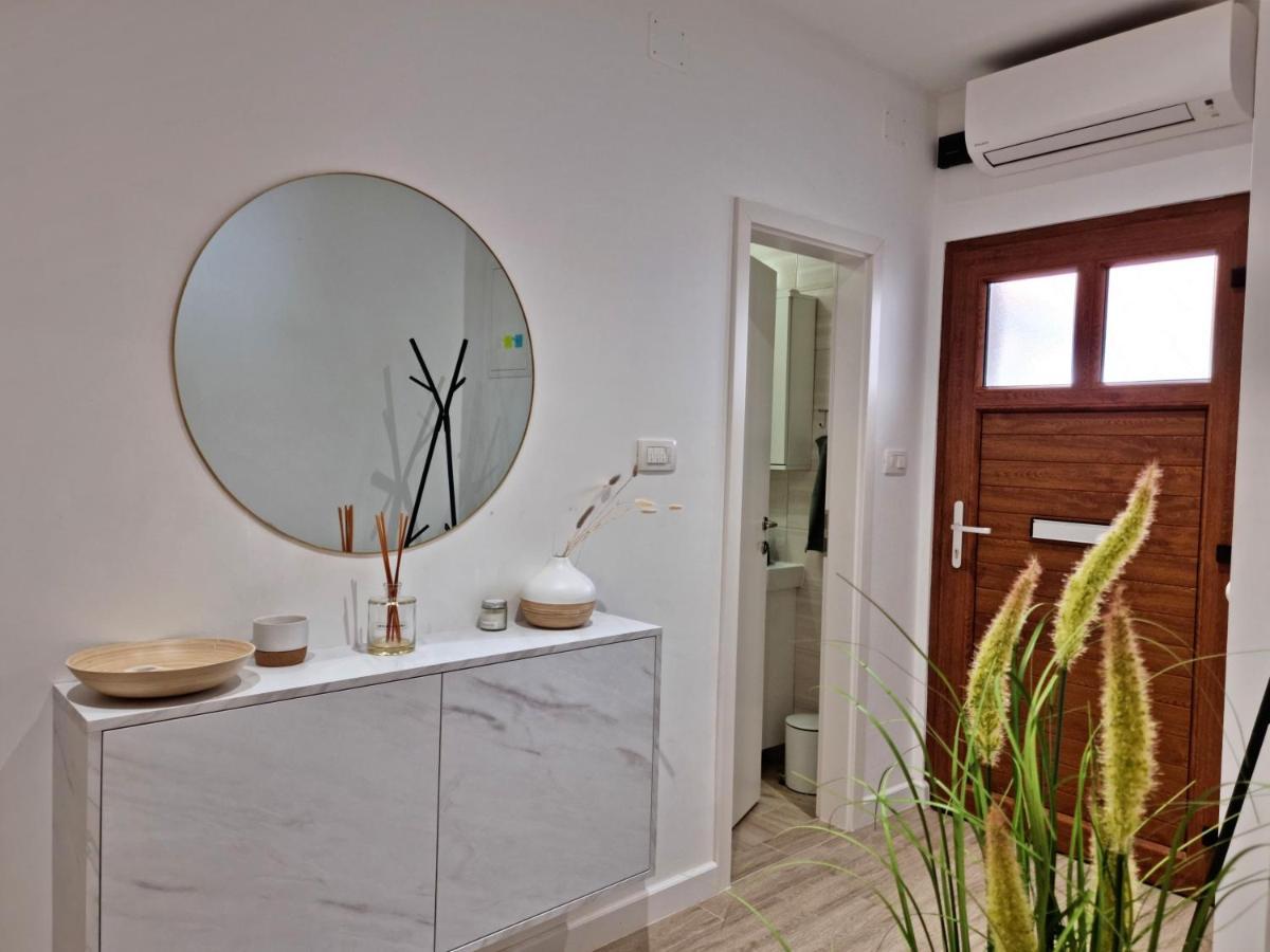 Apartment Hana Omiš Екстериор снимка