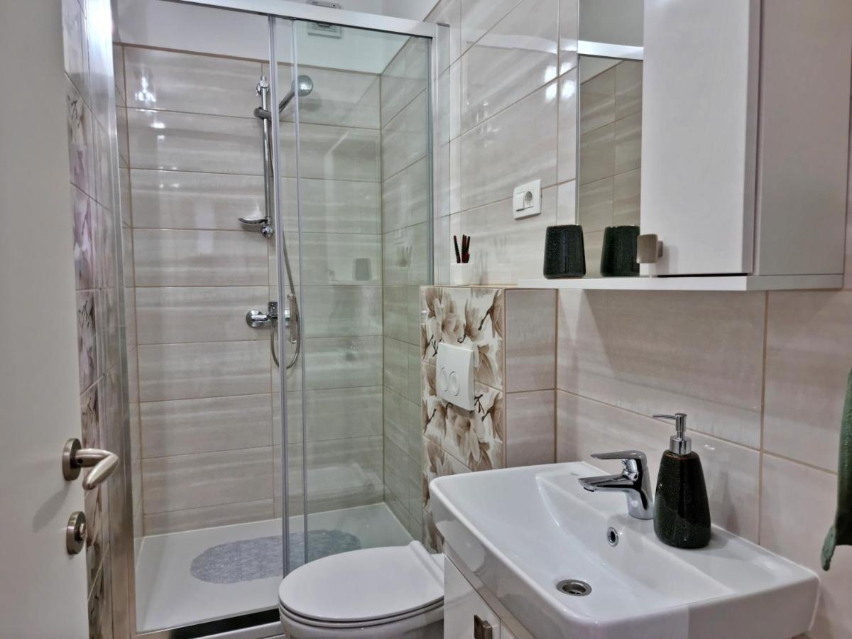 Apartment Hana Omiš Екстериор снимка