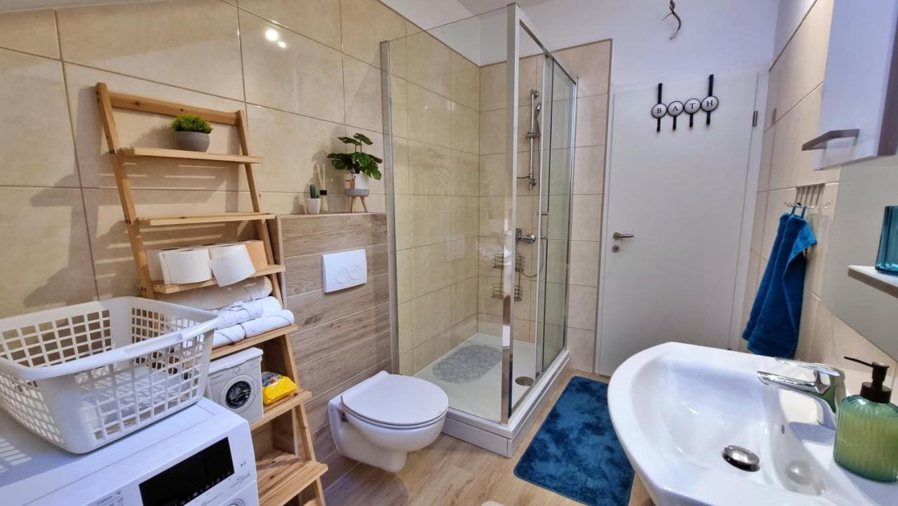 Apartment Hana Omiš Екстериор снимка